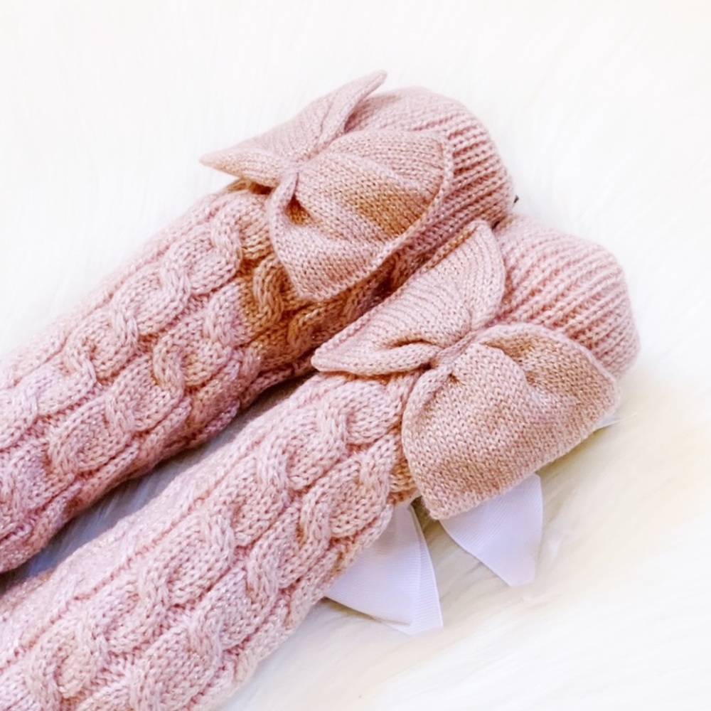 UGG glittering fleece cozy socs with Bow - Picture 4 of 5